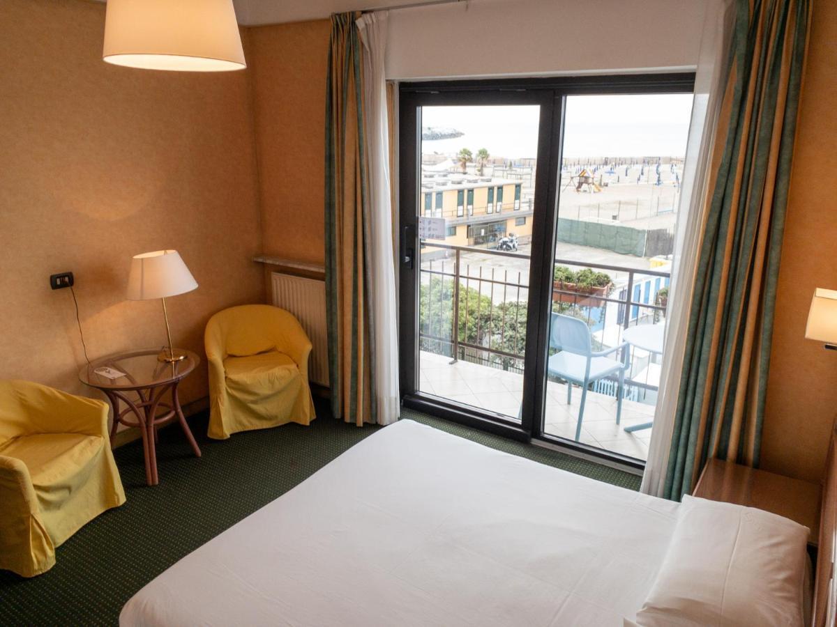 Hotel Santa Maria Chiavari Zewnętrze zdjęcie