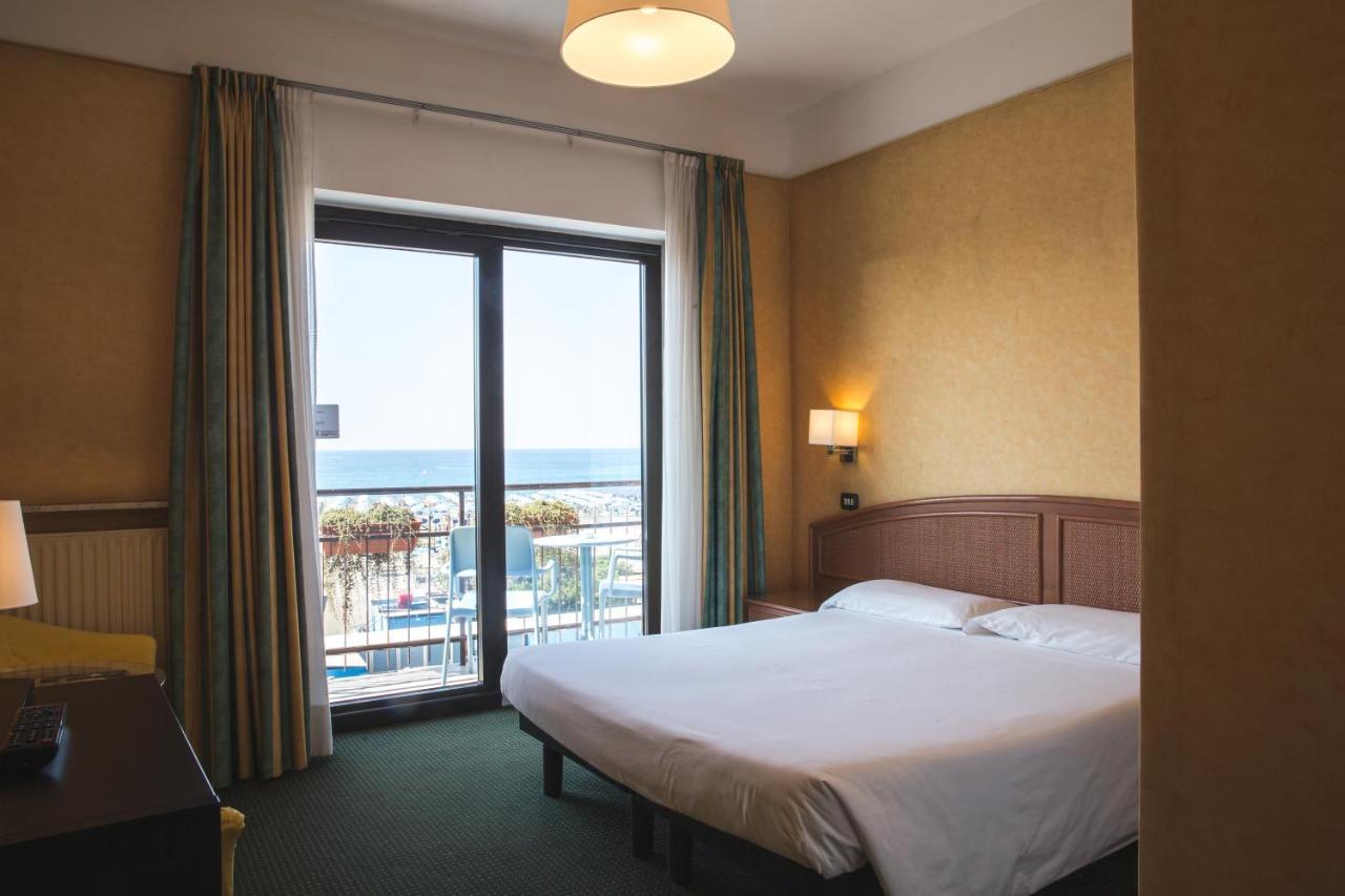 Hotel Santa Maria Chiavari Zewnętrze zdjęcie