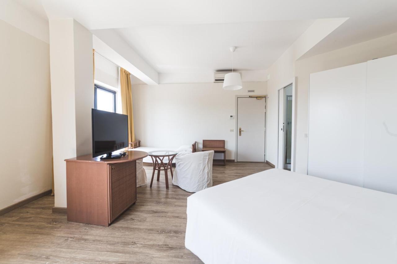 Hotel Santa Maria Chiavari Zewnętrze zdjęcie