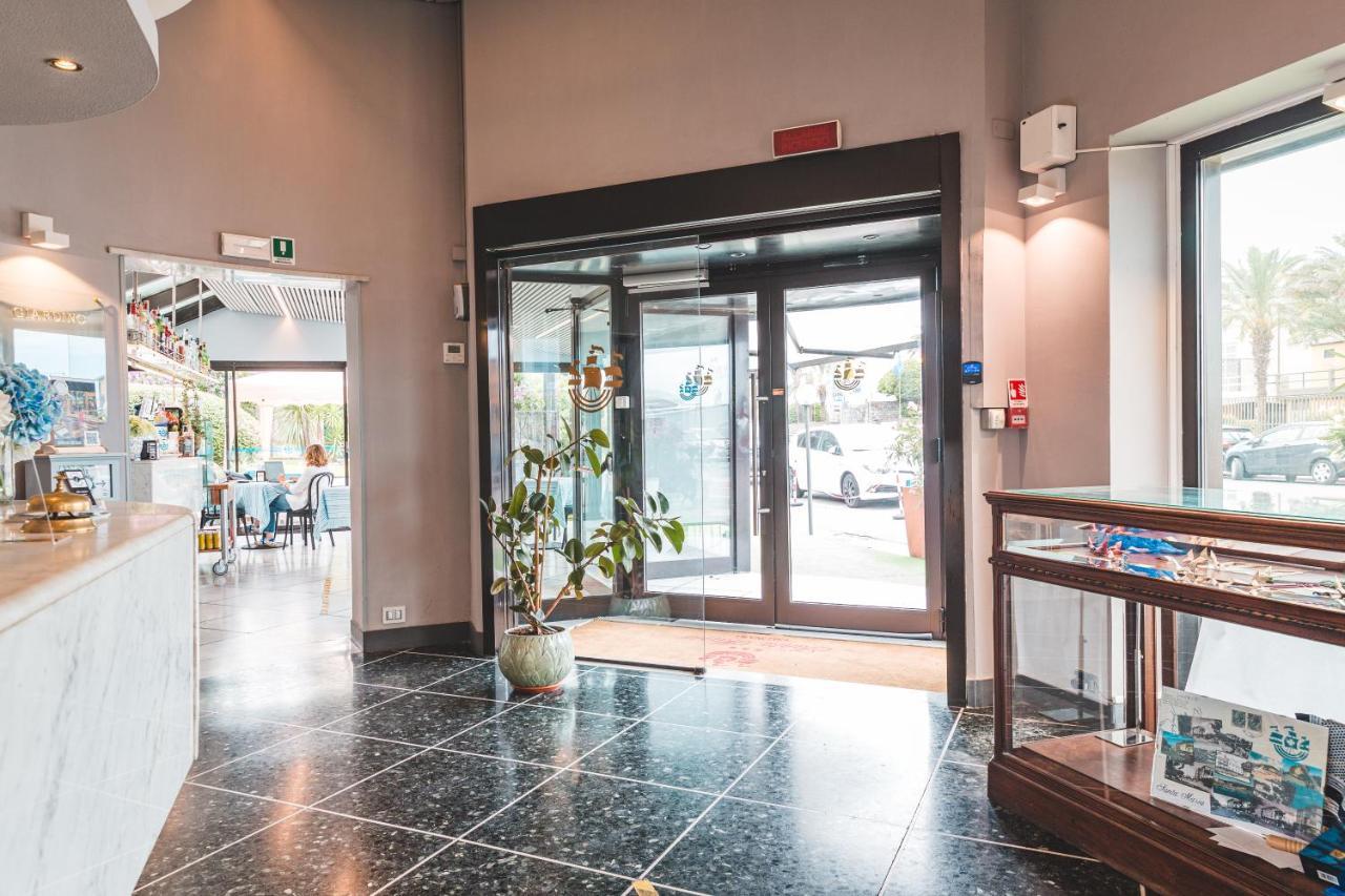 Hotel Santa Maria Chiavari Zewnętrze zdjęcie