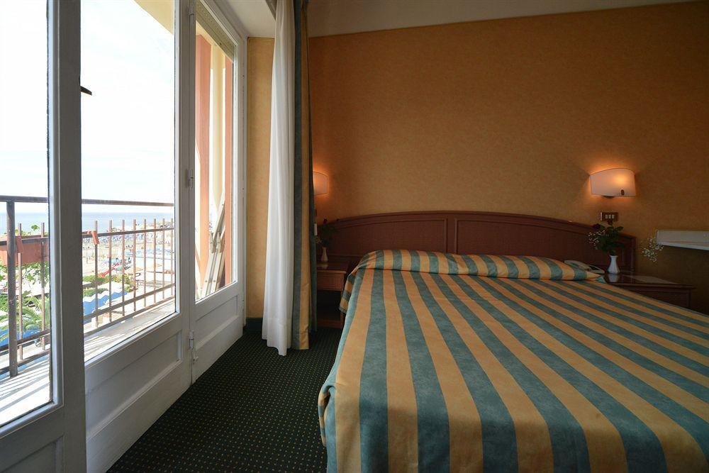Hotel Santa Maria Chiavari Zewnętrze zdjęcie