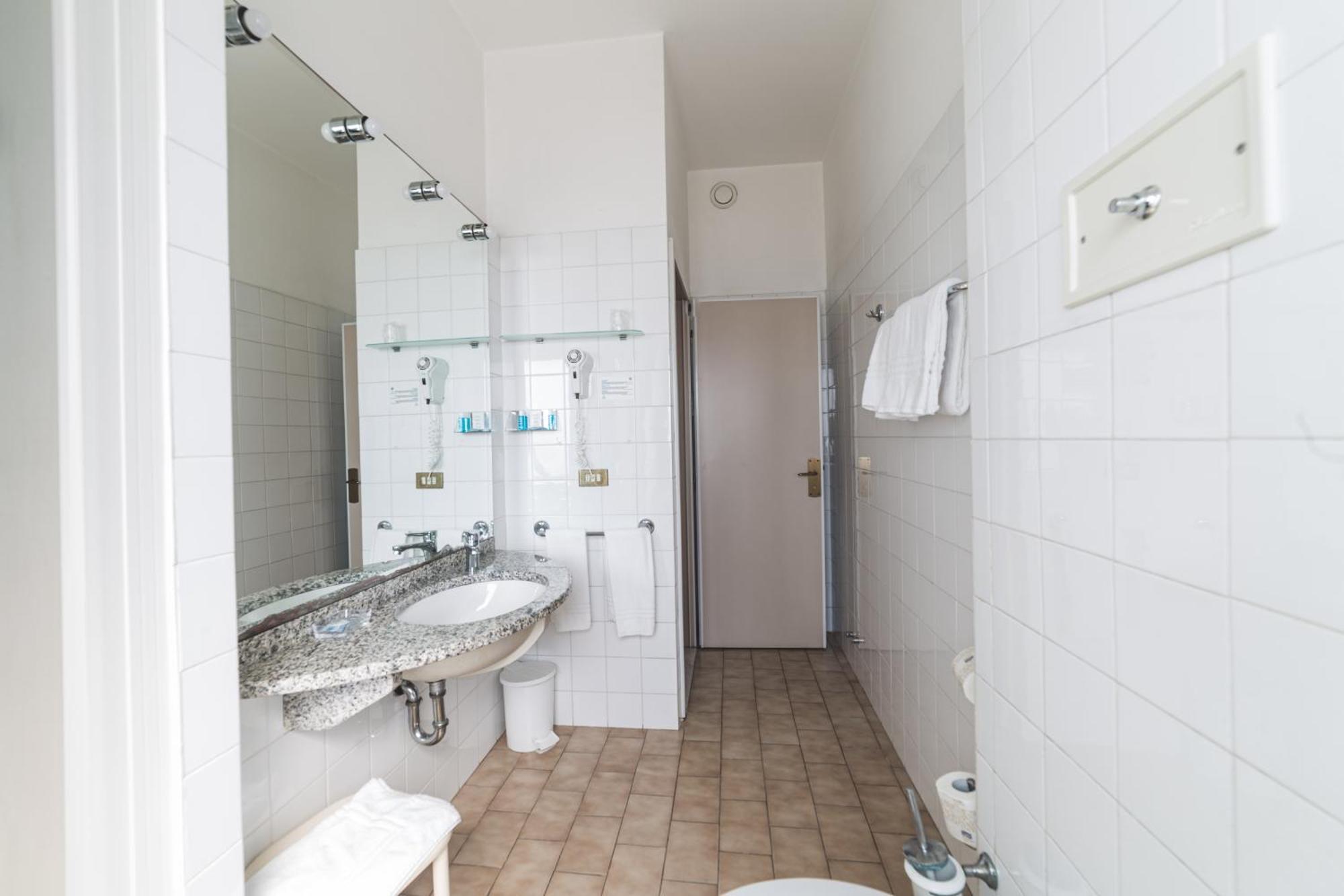 Hotel Santa Maria Chiavari Zewnętrze zdjęcie