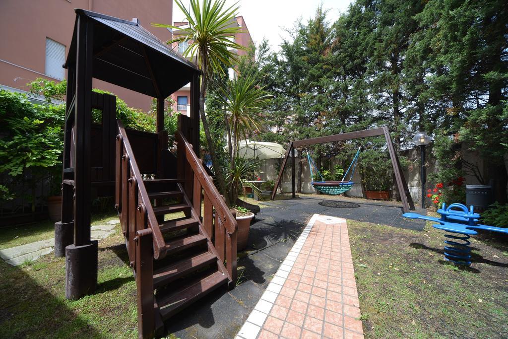 Hotel Santa Maria Chiavari Zewnętrze zdjęcie